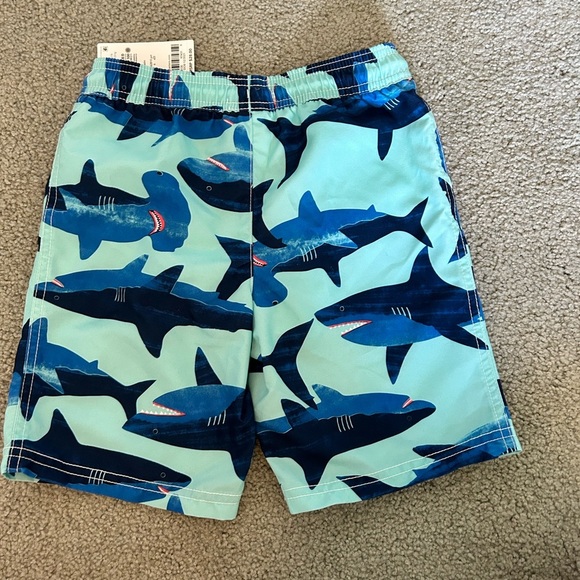 2 Sets of boys swimming shorts and UPF shirts size 6 🌟NWT 🌟 - Picture 2 of 6